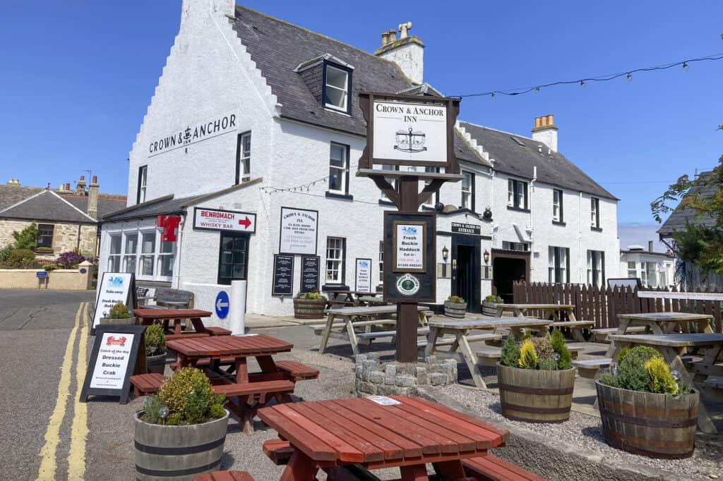 The Crown and Anchor, Findhorn